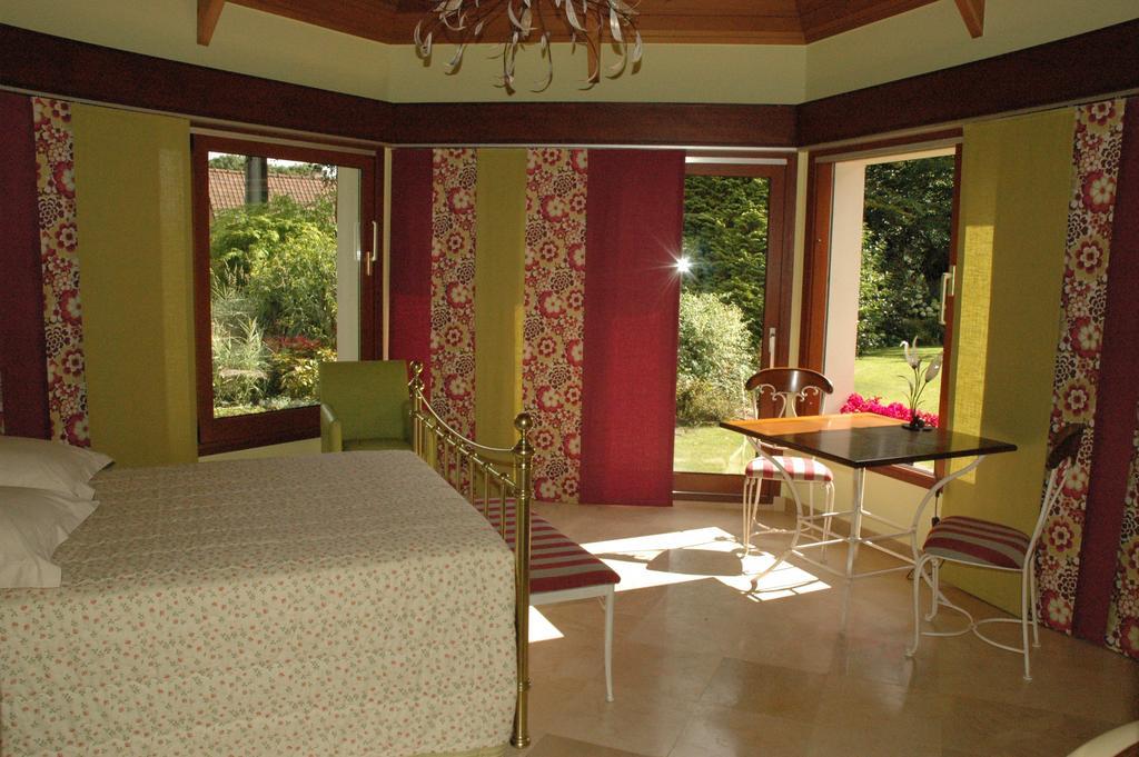 La Coulonniere Bed & Breakfast Wismes Екстериор снимка