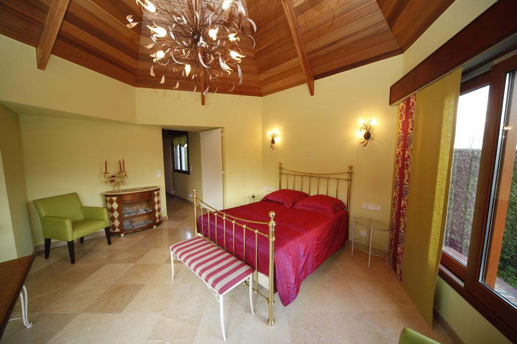 La Coulonniere Bed & Breakfast Wismes Екстериор снимка
